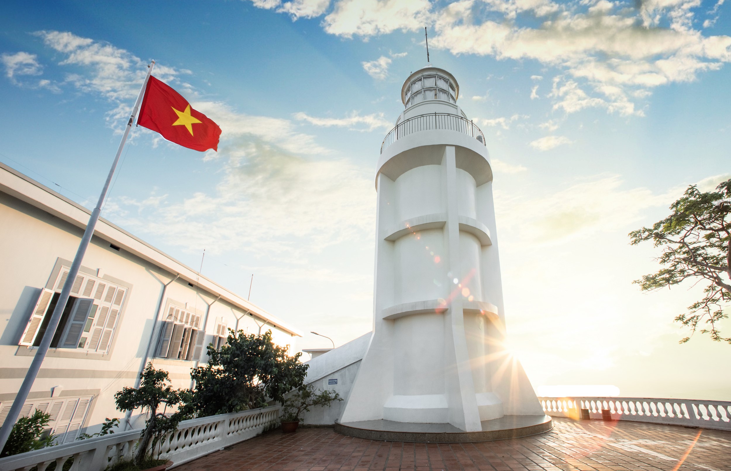 Hike to Vung Tau's photogenic lighthouse - Premier Pearl Vung Tau Beach Hotel